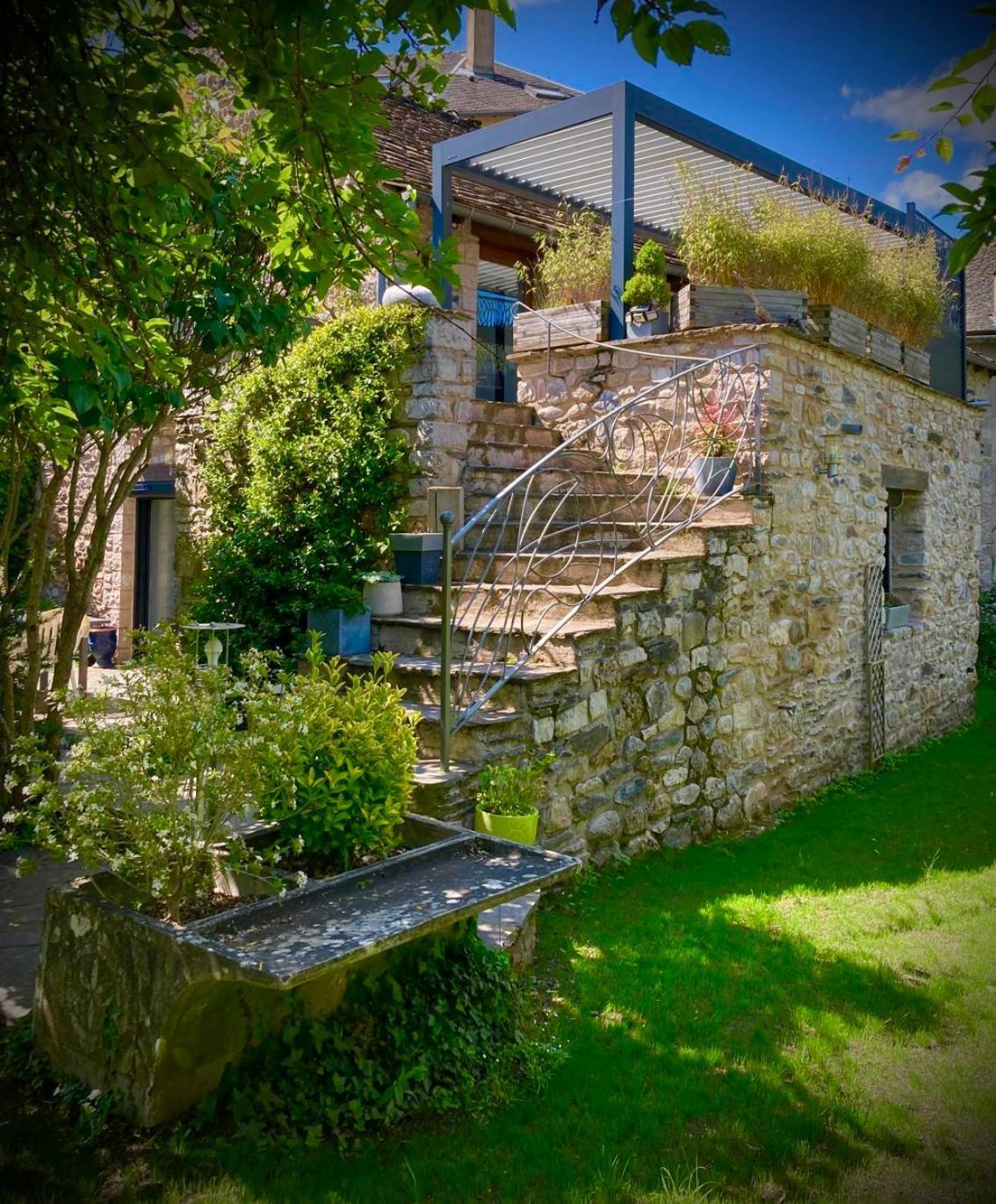 Apt Au Coeur Des Gorges Du Tarn Ispagnac Exterior foto